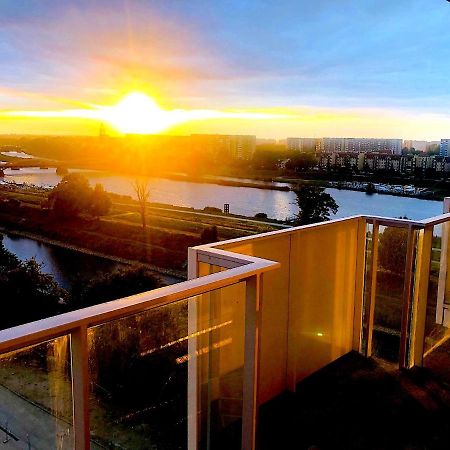 Apartament Z Tarasem I Widokiem Na Odre Breslau Exterior foto